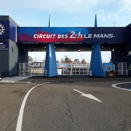 Alloggio in famiglia Proximite Circuit 24 *