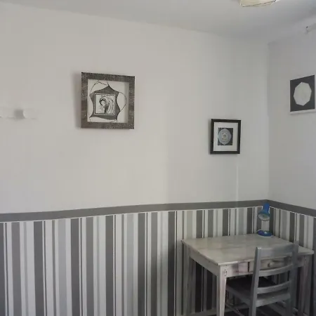 בית אירוח Proximite Circuit 24